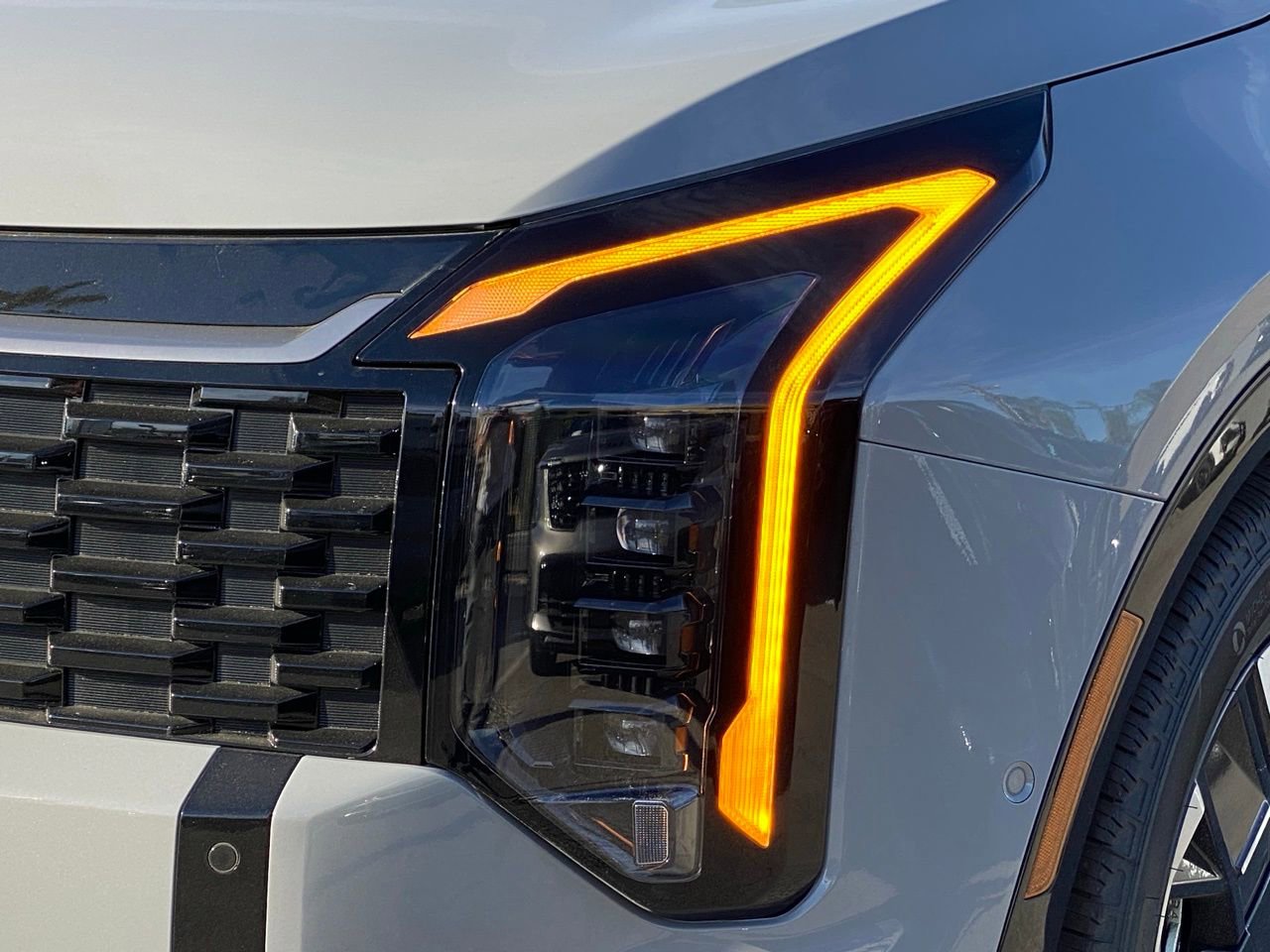 New 2026 Kia Sportage SX image 8