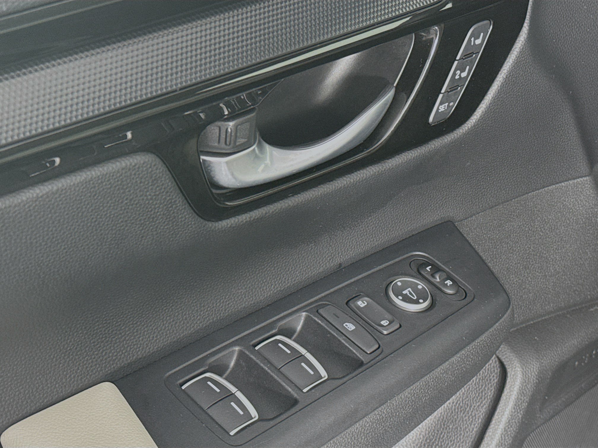 Certified 2023 Honda CR-V EX-L image 17