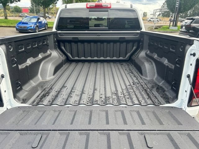 New 2026 Chevrolet Colorado W/T w/ WT Custom Package AWD/4WD image 9