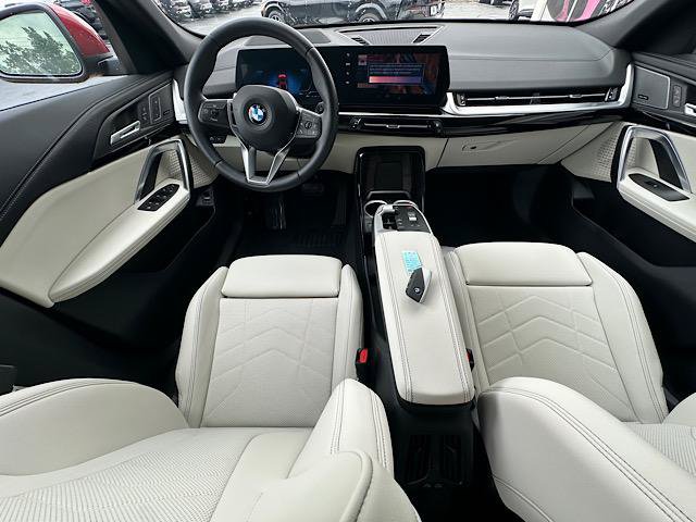 Used 2026 BMW X2 xDrive28i AWD/4WD image 21