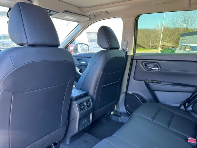 New 2026 Nissan Rogue SV image 31