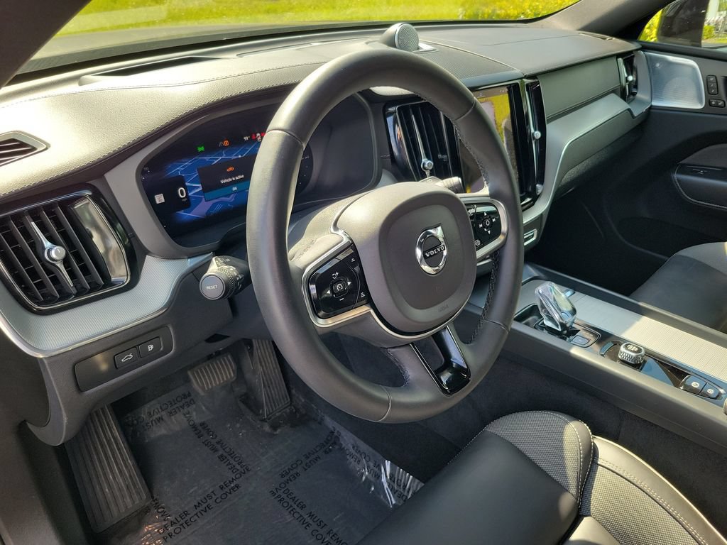 Certified 2024 Volvo XC60 T8 Ultimate w/ Protection Package Premier AWD/4WD image 19