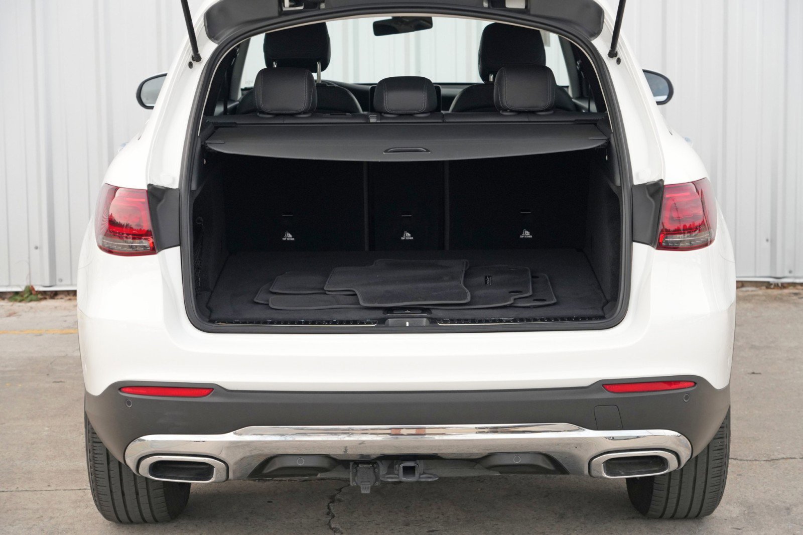 Used 2021 Mercedes-Benz GLC 300 w/ Premium Package image 9