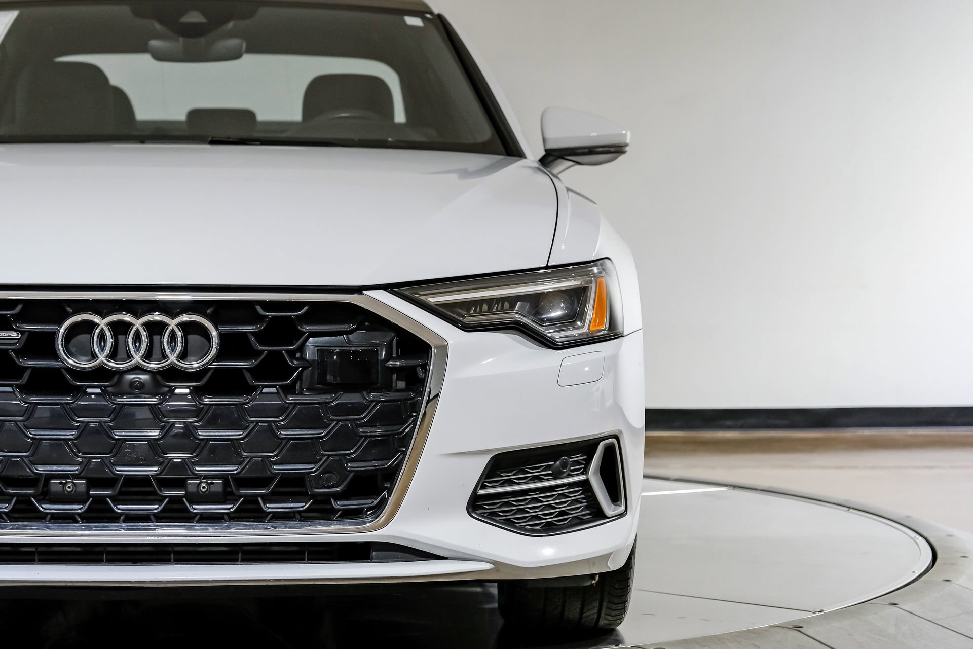 Used 2024 Audi A6 Premium Plus image 51