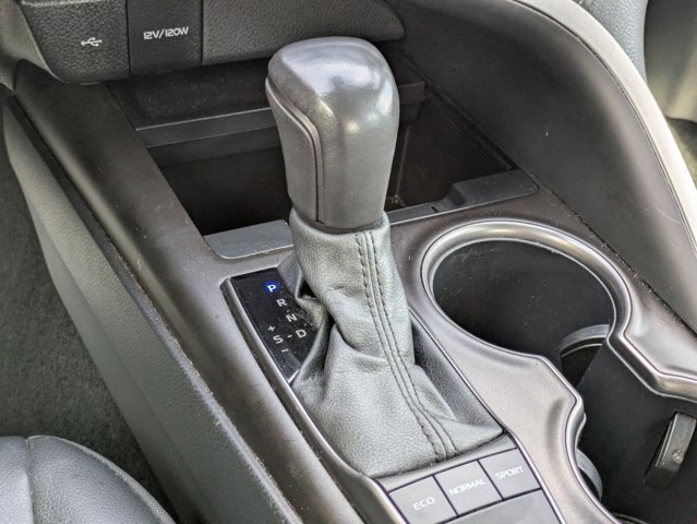 Used 2024 Toyota Camry SE image 11