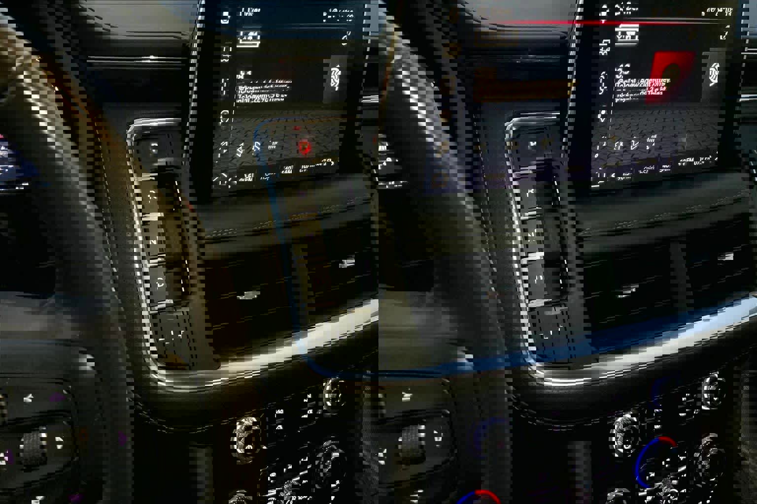 Used 2023 GMC Yukon SLT image 16