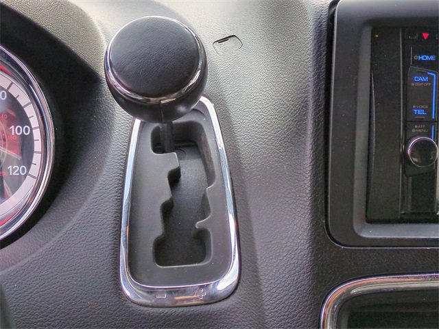 Used 2014 Dodge Grand Caravan SXT image 16