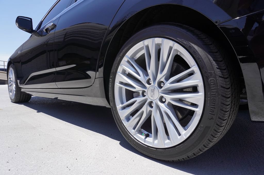 Used 2025 Cadillac CT4 Premium Luxury image 6