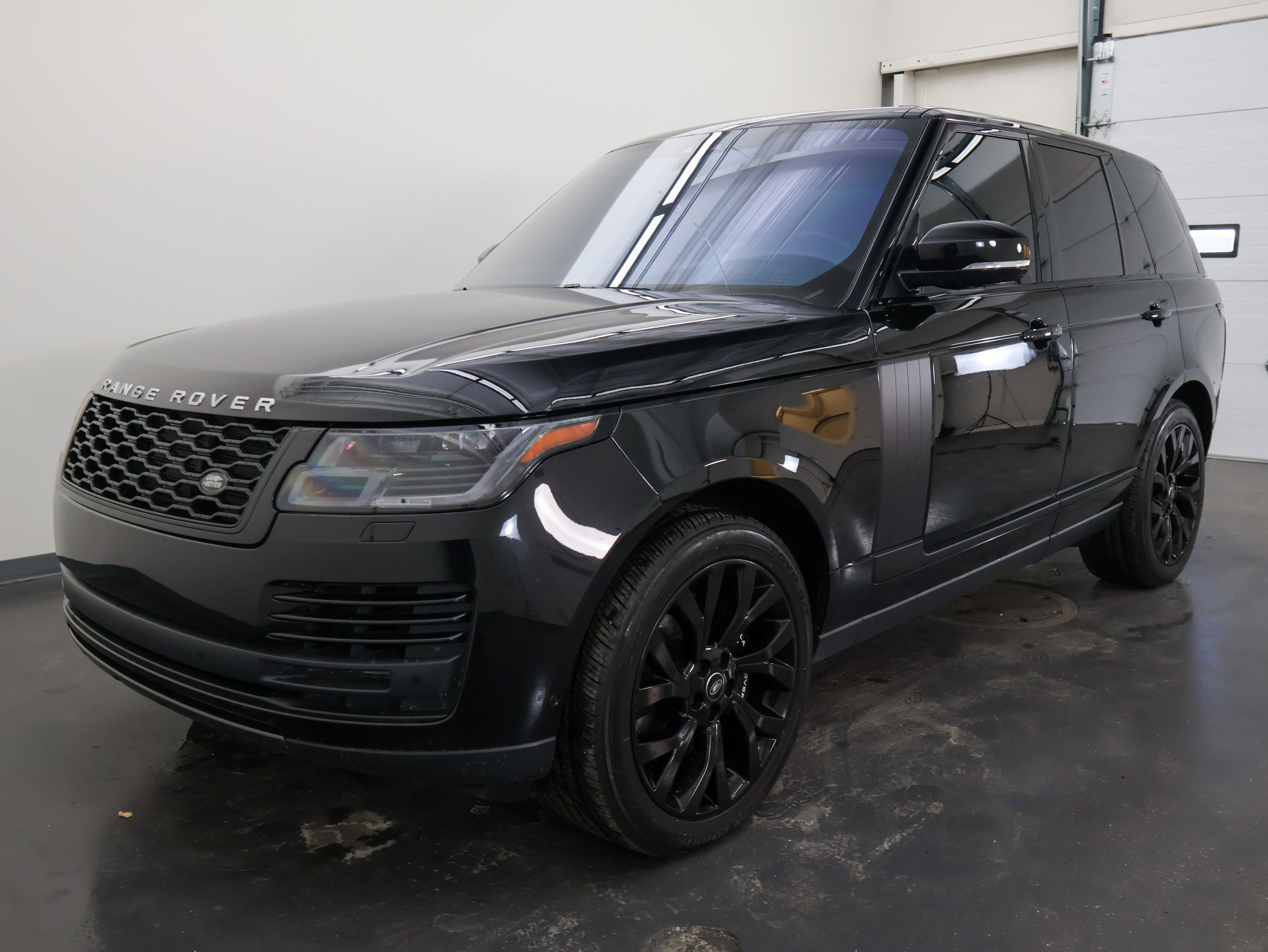 Used 2022 Land Rover Range Rover Westminster Edition image 7