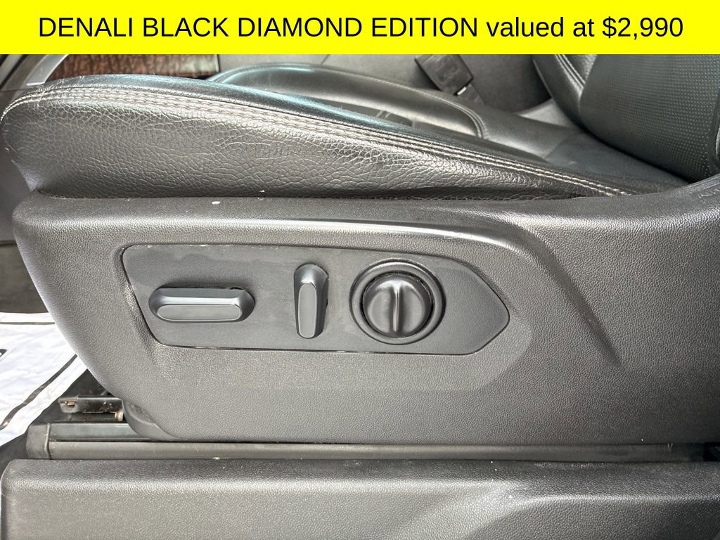Used 2022 GMC Sierra 2500 Denali w/ Denali Black Diamond Edition image 4