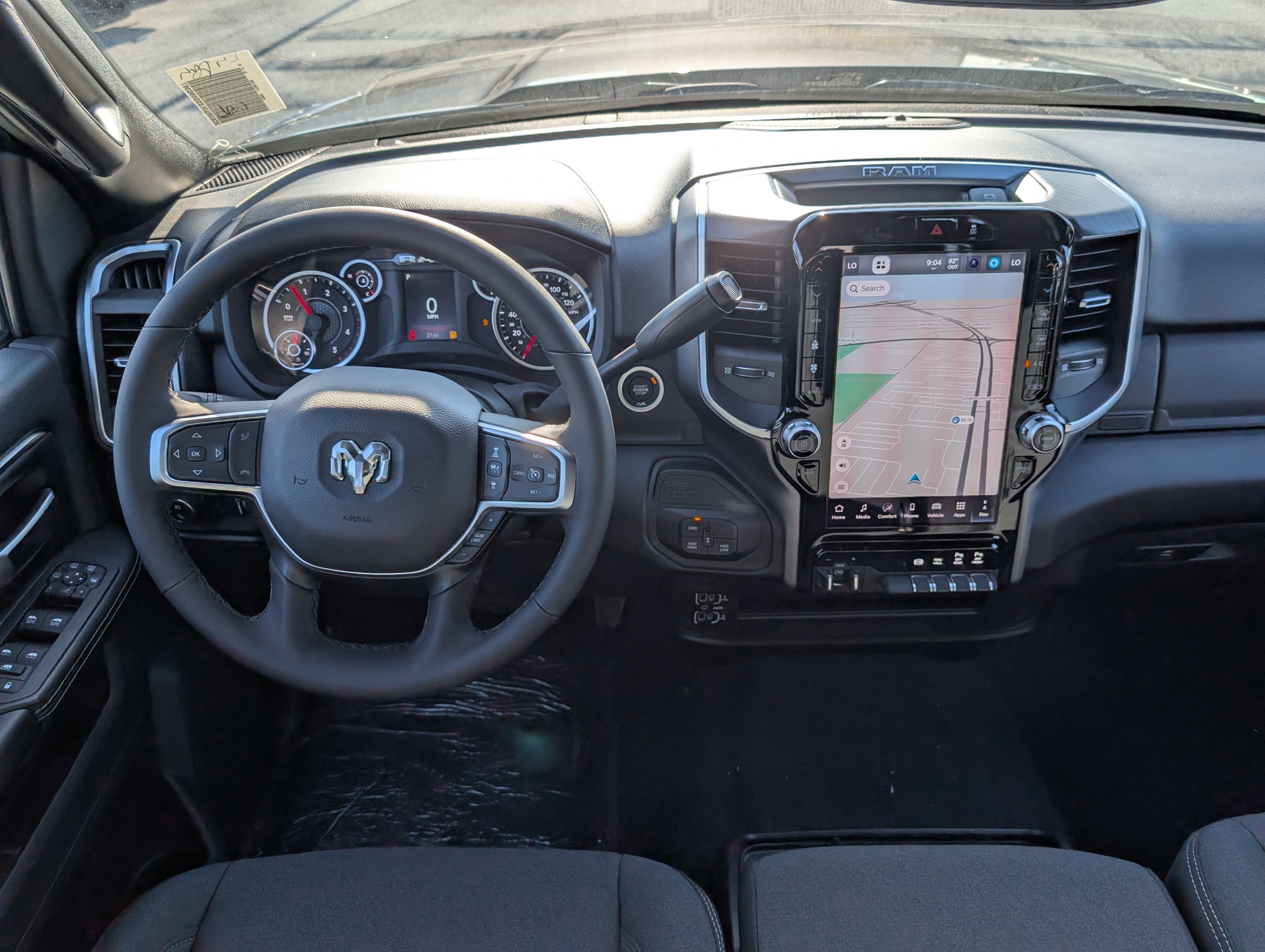 New 2025 RAM 2500 Big Horn AWD/4WD image 15