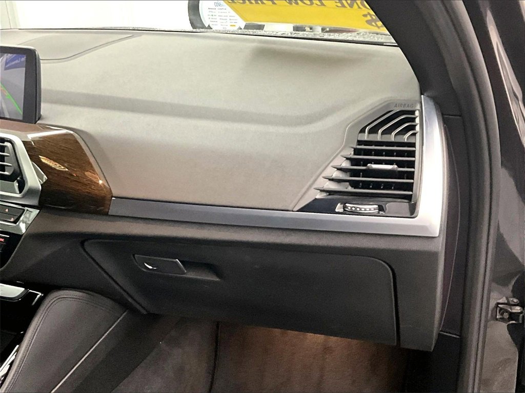 Used 2019 BMW X4 xDrive30i w/ Driving Assistance Package image 13