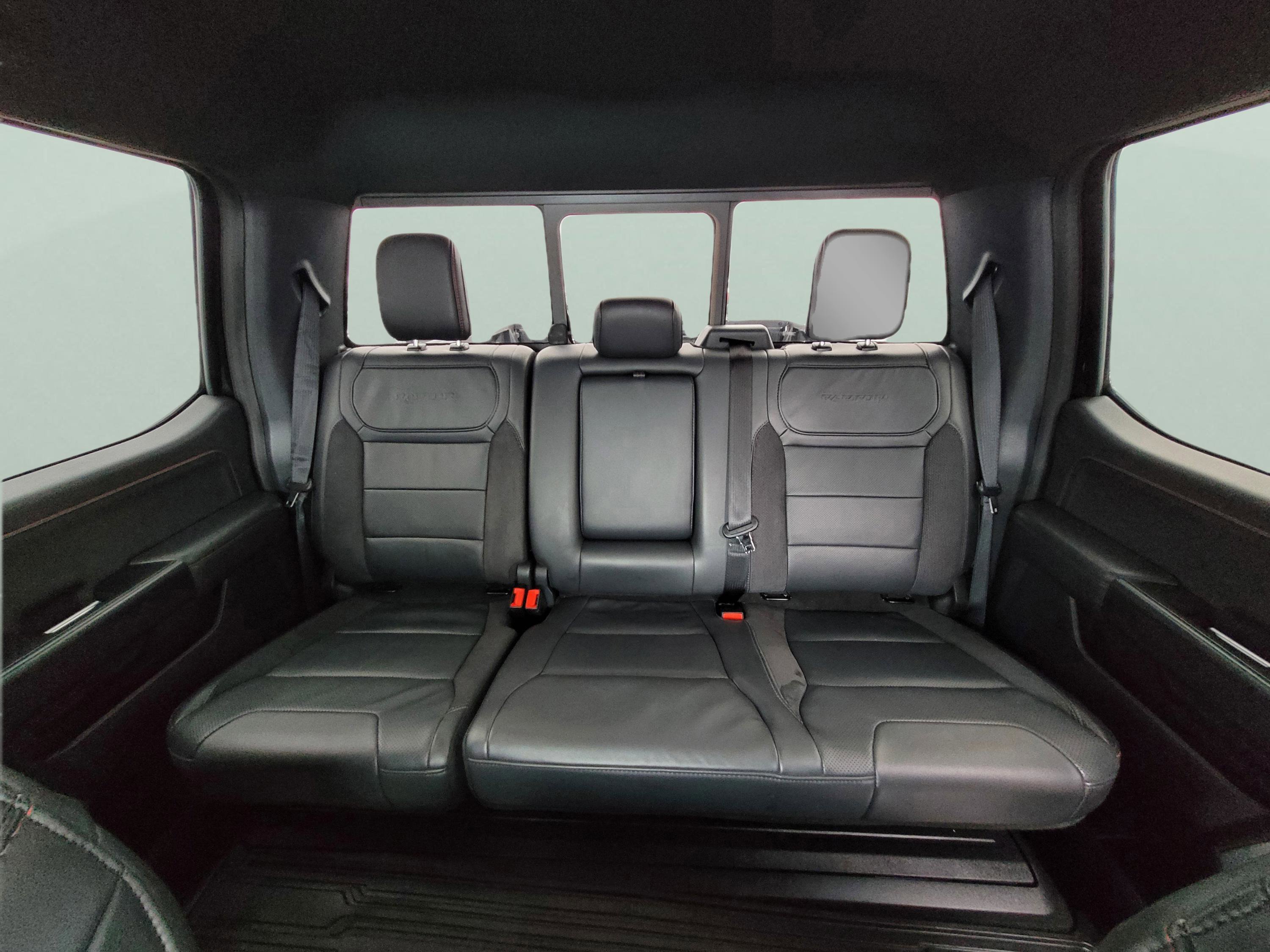 Used 2025 Ford F150 Raptor image 19