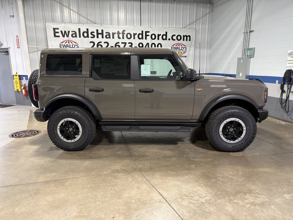 New 2025 Ford Bronco Badlands w/ Sasquatch Package image 7