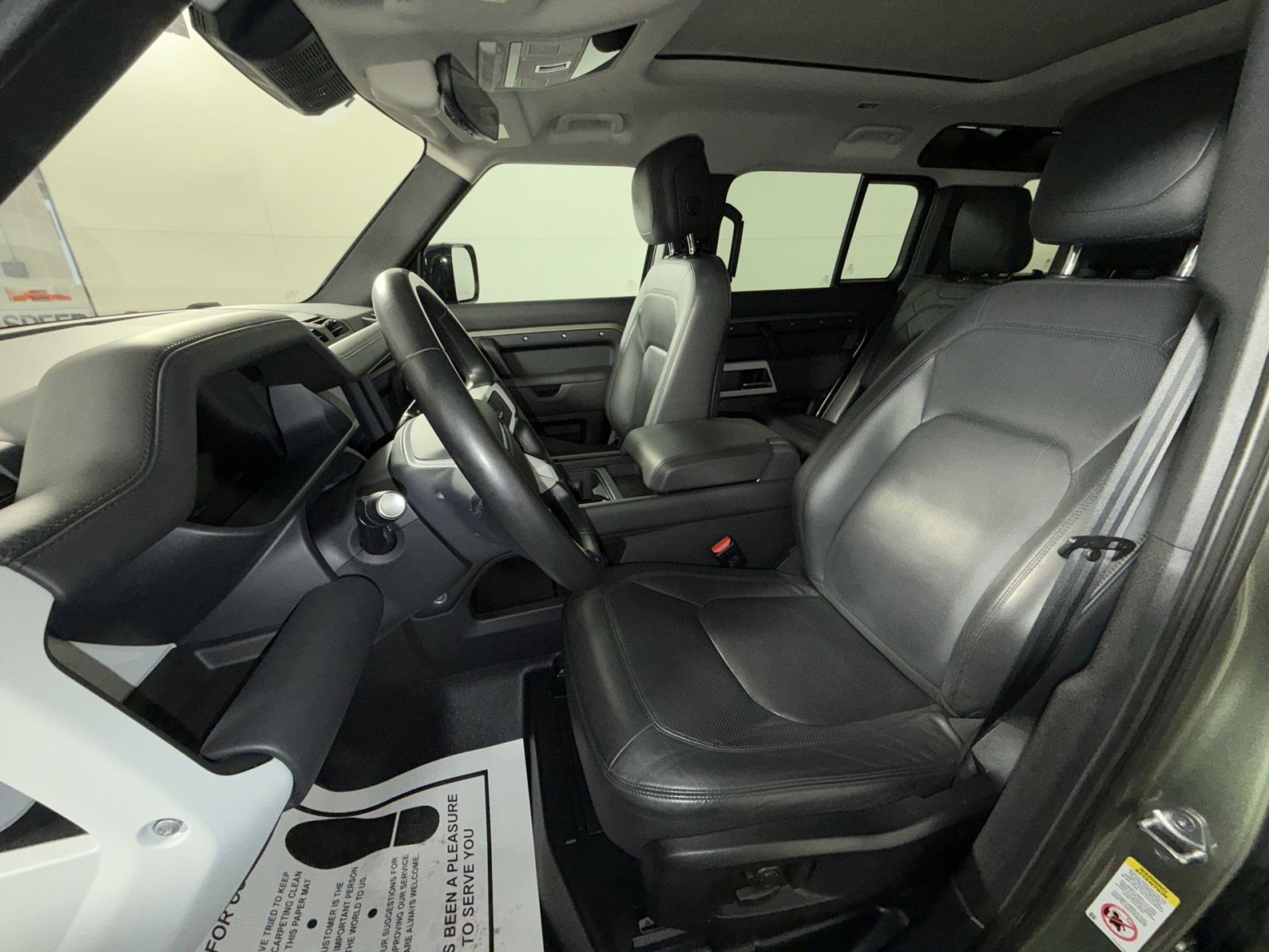 Used 2023 Land Rover Defender 110 S image 7