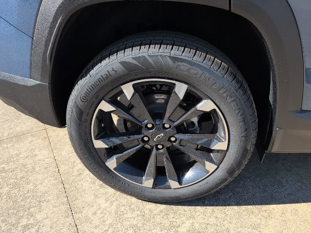 New 2026 Chevrolet Equinox RS w/ LPO, Floor Liner Package image 3