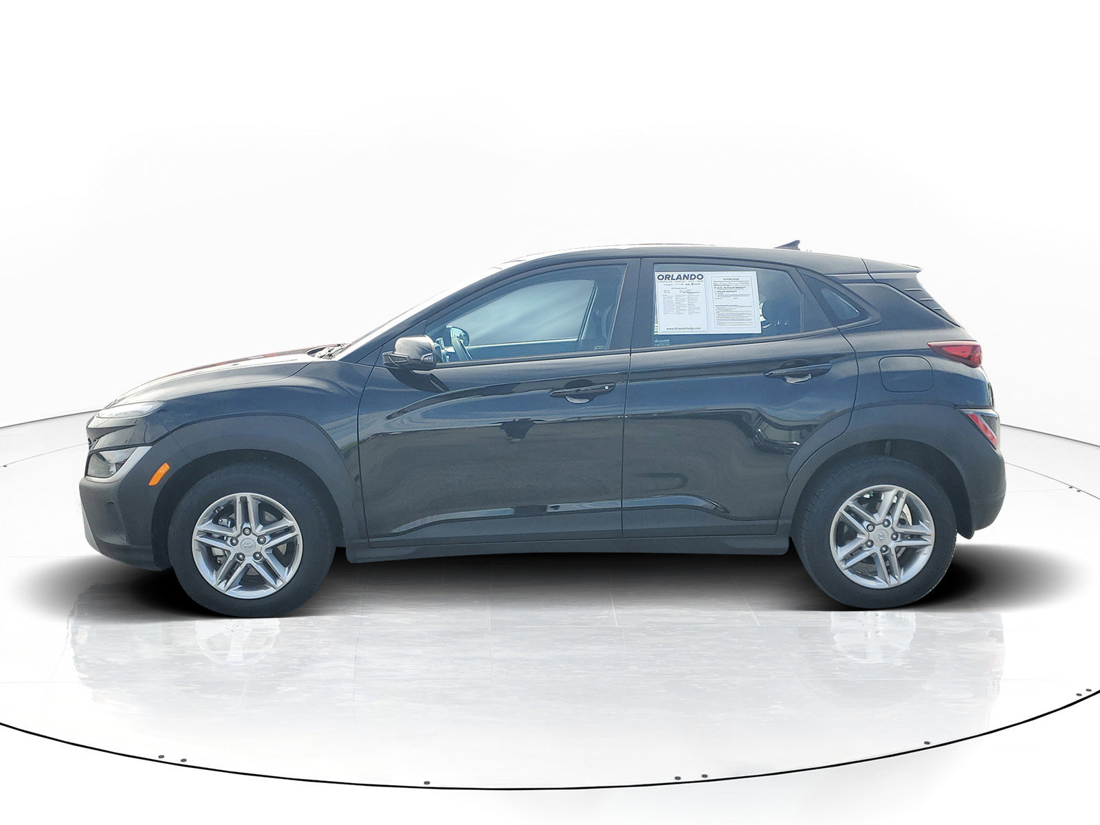Used 2023 Hyundai Kona SE image 4