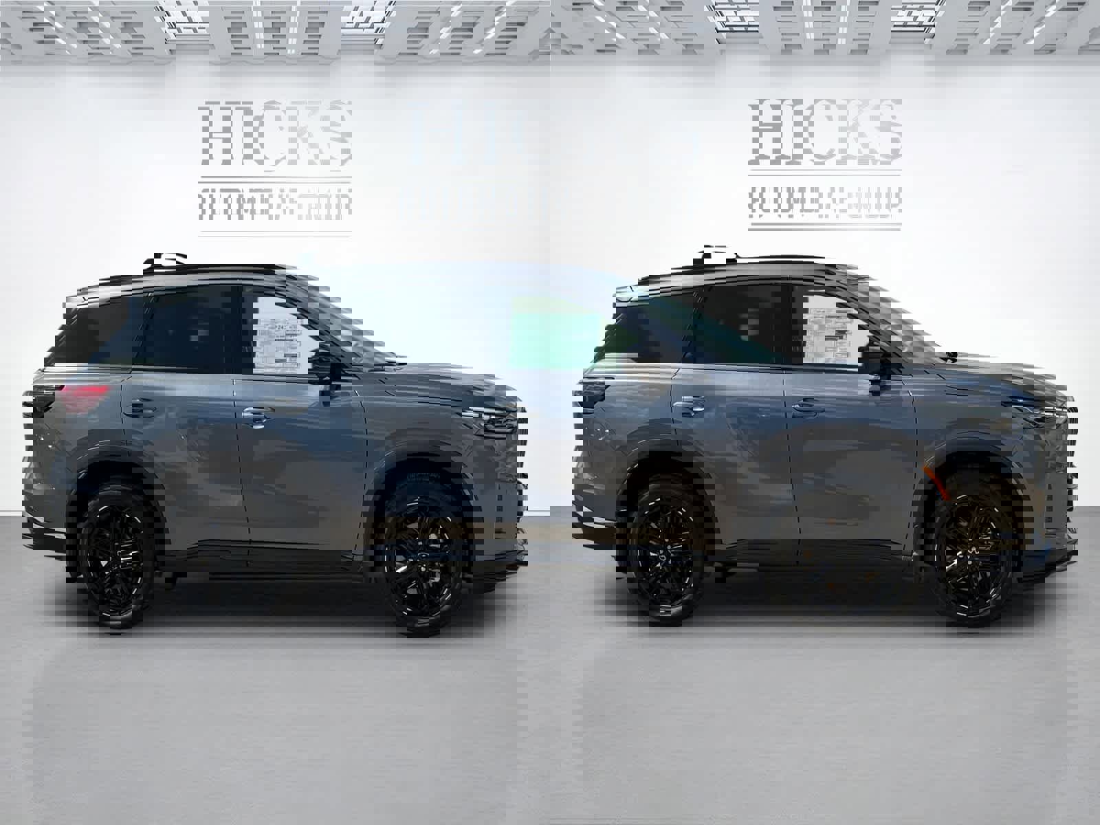 New 2026 INFINITI QX60 Luxe w/ Dark Cargo Package image 4