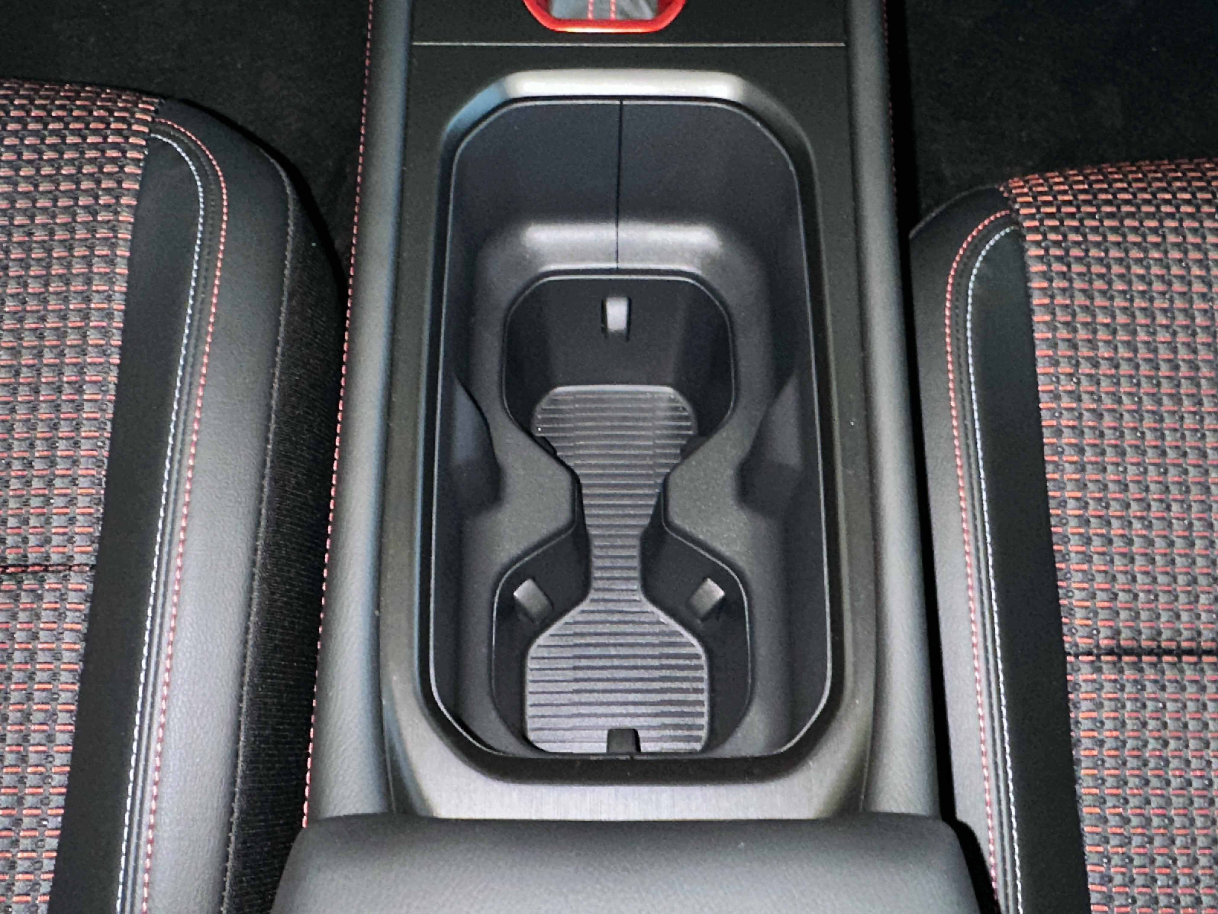 New 2025 Nissan Kicks SR AWD/4WD image 29