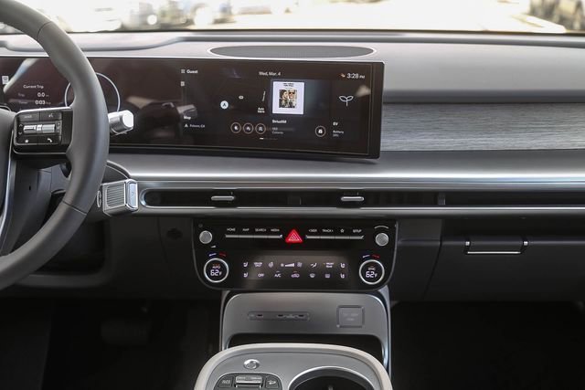 New 2026 Hyundai Ioniq 9 Limited image 14