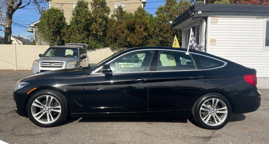 Used 2017 BMW 330i Gran Turismo xDrive AWD/4WD image 5