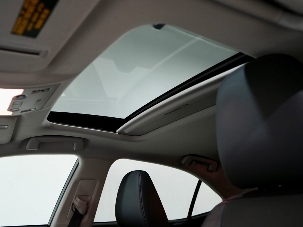 Used 2018 Lexus IS 300 300 w/ Comfort Package image 6