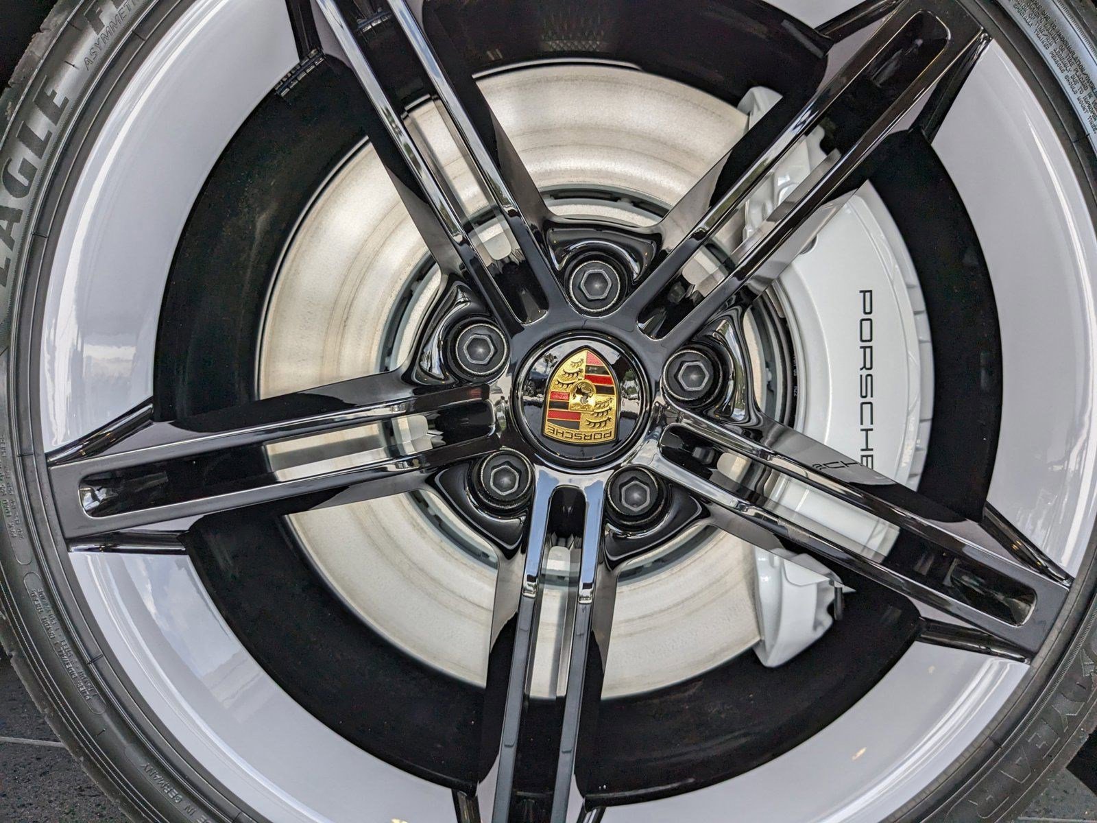 New 2023 Porsche Taycan GTS image 22