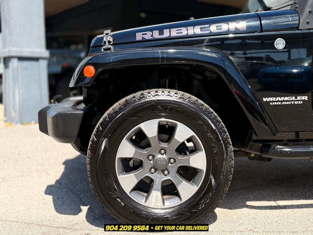 Used 2017 Jeep Wrangler Unlimited Rubicon w/ Connectivity Group AWD/4WD image 14