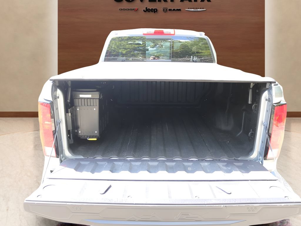Used 2024 Chevrolet Colorado LT w/ LT Convenience Package II RWD image 10