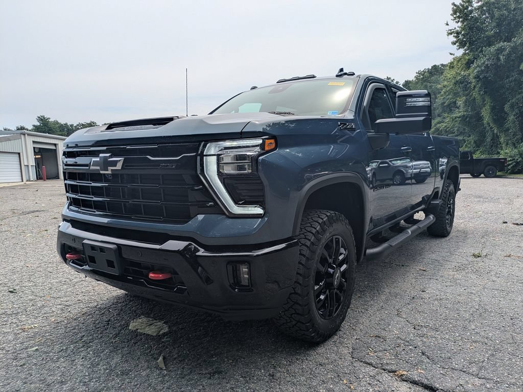 Used 2025 Chevrolet Silverado 2500 LTZ w/ Trail Boss Package AWD/4WD image 8