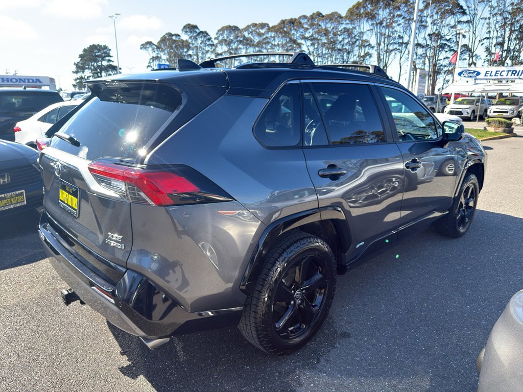 Used 2021 Toyota RAV4 XSE AWD/4WD image 7