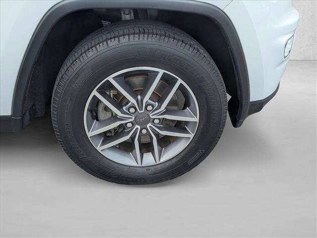 Used 2021 Jeep Grand Cherokee Limited image 11