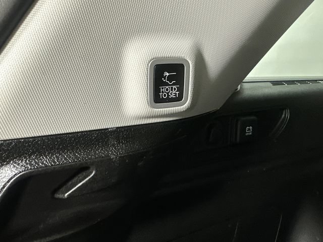 Used 2023 Jeep Grand Cherokee 4WD 4xe image 24
