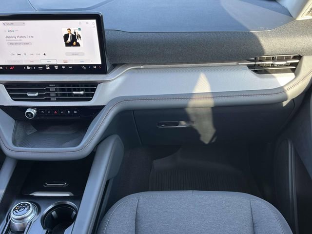 Used 2025 Ford Explorer Active image 22