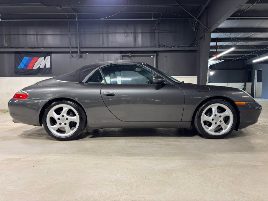 Used 2000 Porsche 911 Cabriolet image 18