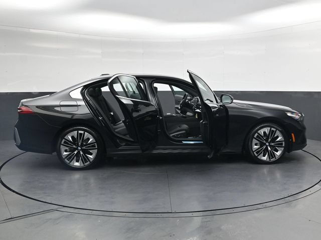 New 2027 BMW 530i xDrive w/ Premium Package AWD/4WD image 43