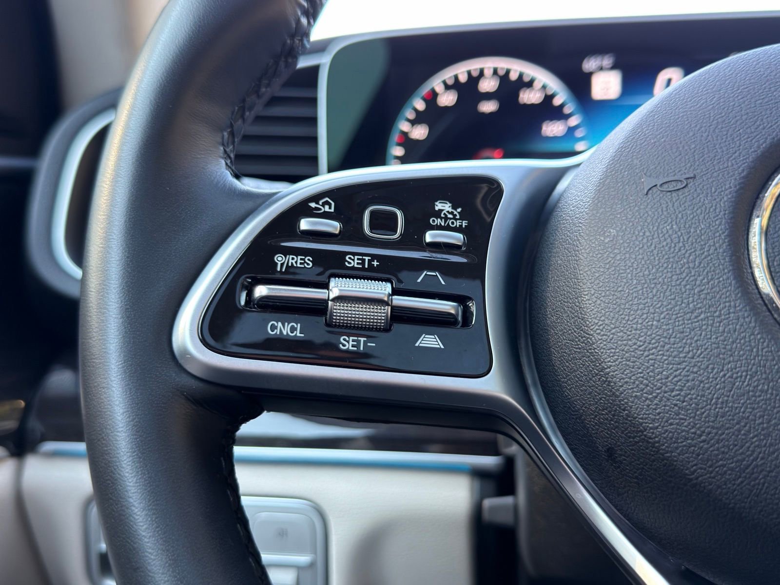 Certified 2023 Mercedes-Benz GLE 350 image 26