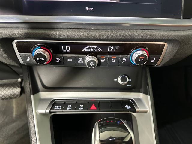 Used 2020 Audi Q3 2.0T Premium image 23