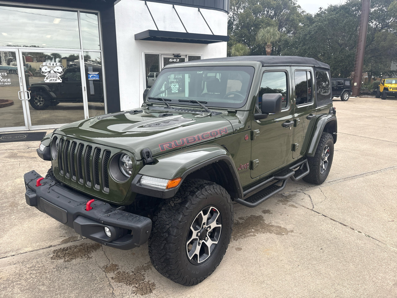 Used 2021 Jeep Wrangler Unlimited Rubicon image 2
