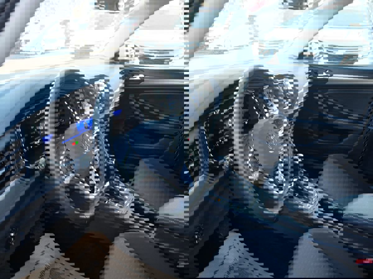 Used 2024 Volkswagen Jetta S image 12