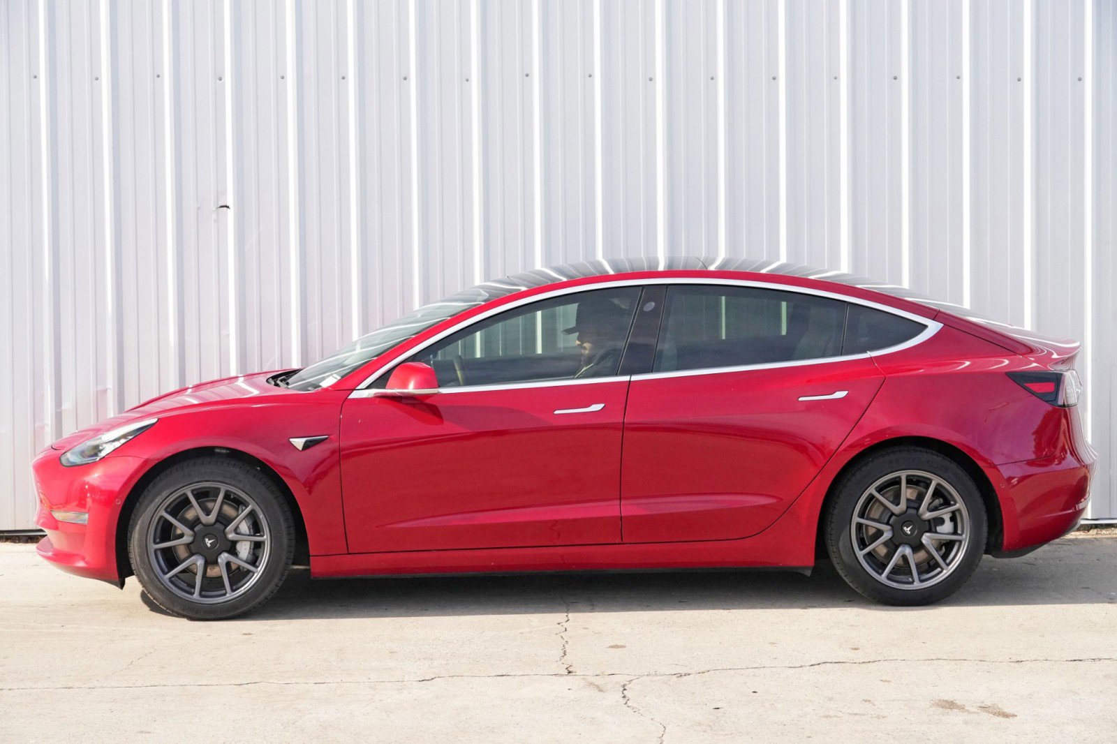 Used 2020 Tesla Model 3 Standard Range Plus image 48