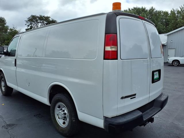Used 2015 Chevrolet Express 2500 RWD image 8