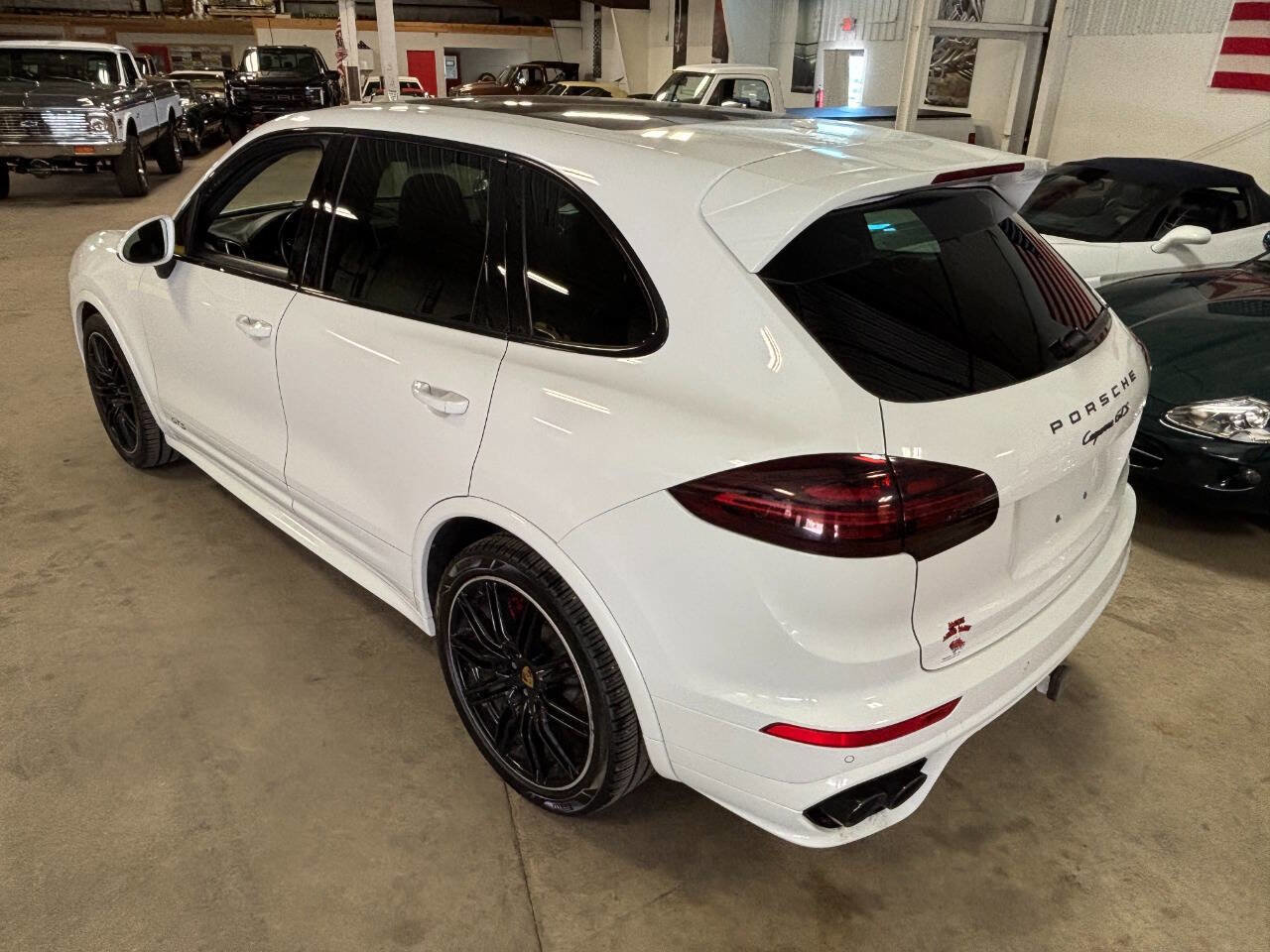 Used 2016 Porsche Cayenne GTS AWD/4WD image 17