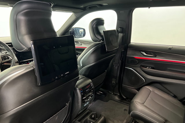 New 2024 Jeep Grand Cherokee L Overland w/ Advanced Protech Group III image 19