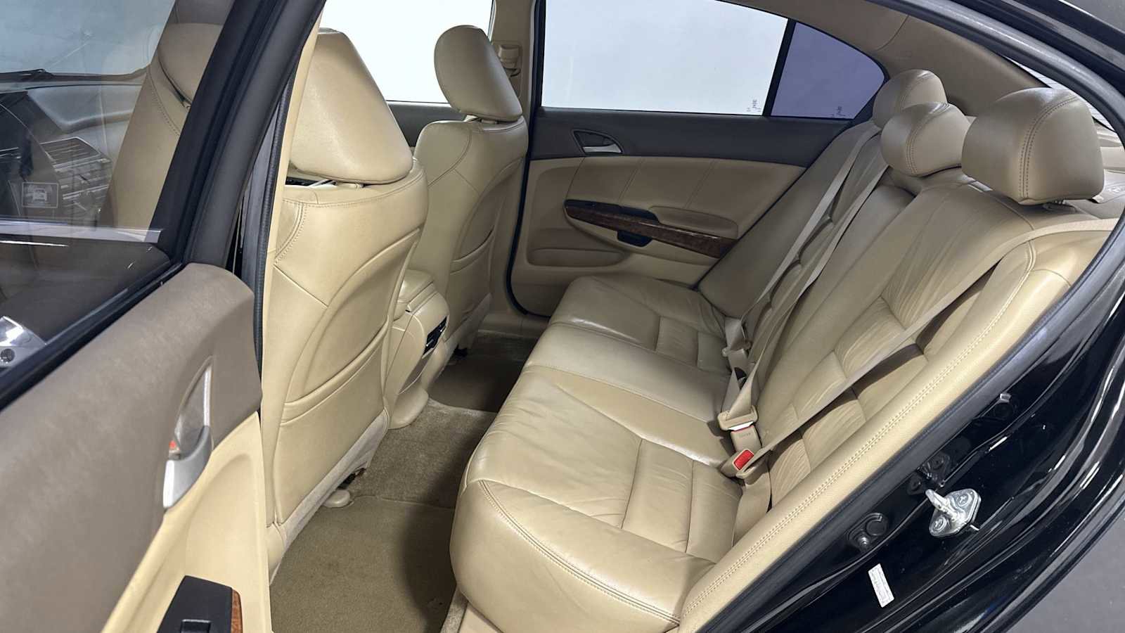 Used 2010 Honda Accord EX-L image 23