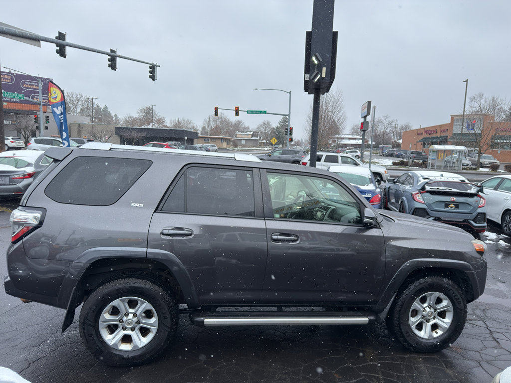 Used 2017 Toyota 4Runner SR5 image 7