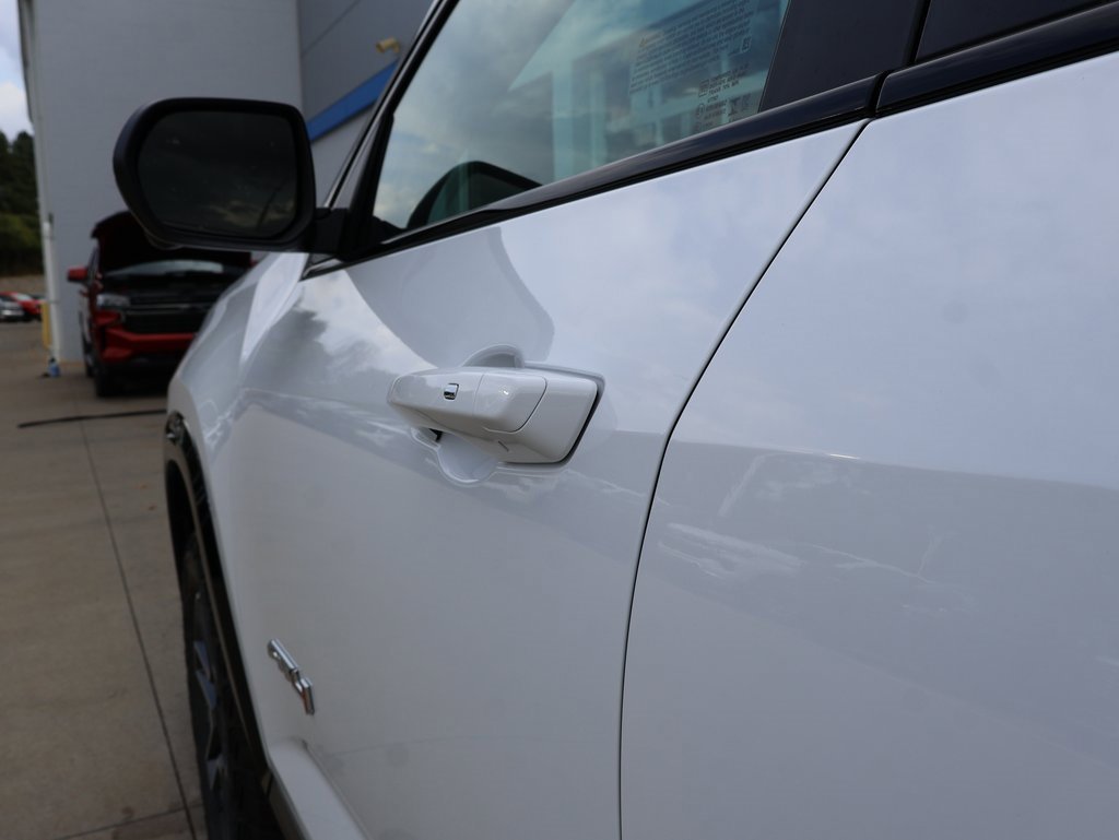 New 2026 GMC Terrain AT4 w/ Technology Package II image 10