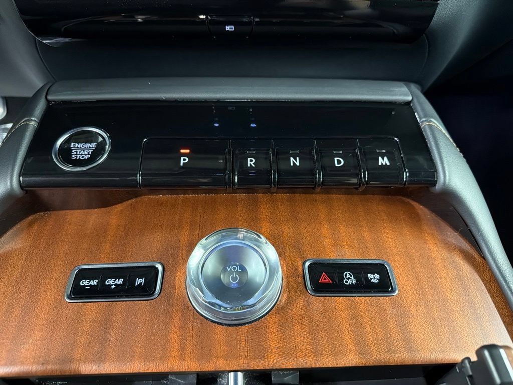 New 2027 Lincoln Navigator Black Label AWD/4WD image 16