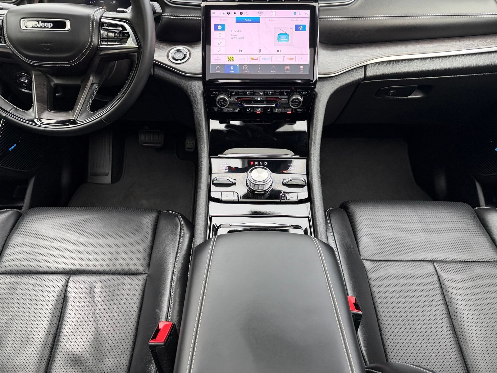 Used 2022 Jeep Grand Cherokee Overland w/ Adv Protech Group III AWD/4WD image 19