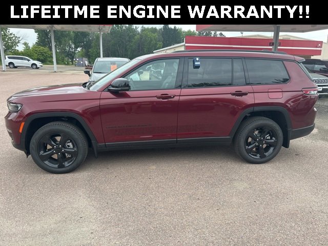 New 2025 Jeep Grand Cherokee L Limited w/ Black Appearance Package image 5